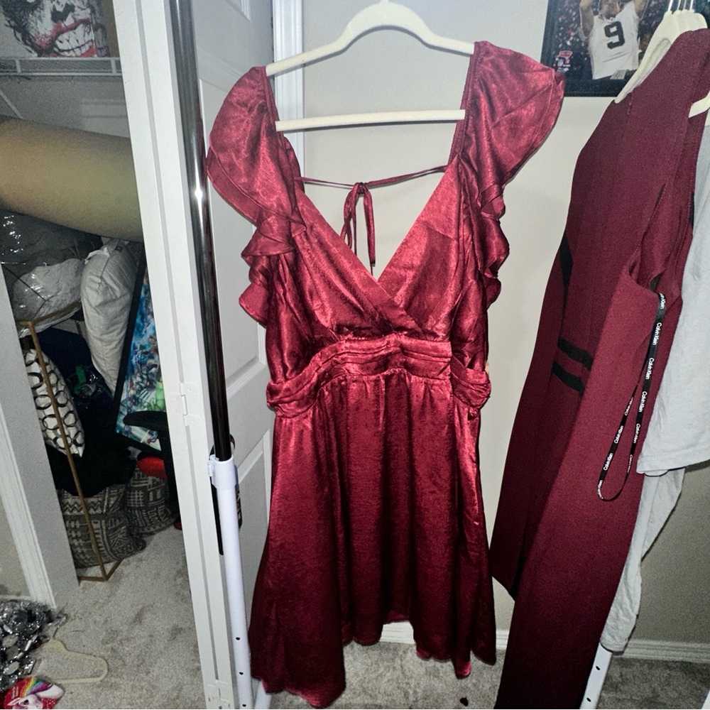 ARULA Dress